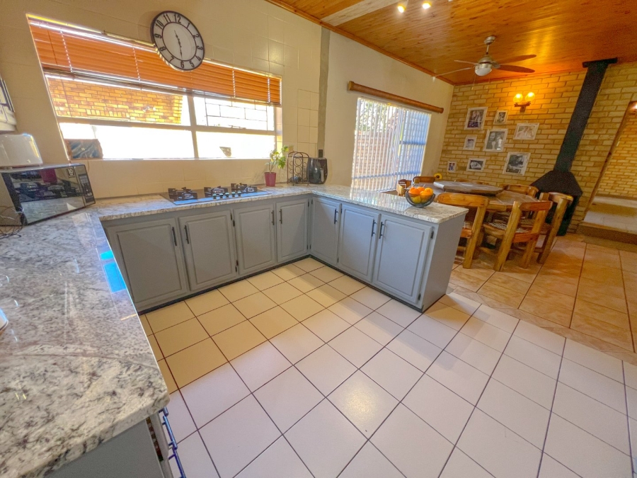 4 Bedroom Property for Sale in Vaalpark Free State
